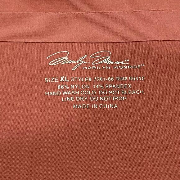 Marilyn Monroe Rust Red Seamless Bralette Crop Cami Top XL Nylon Spandex Adjusta - Picture 3 of 4
